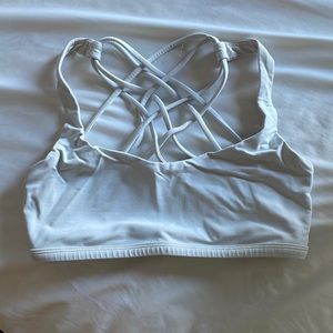 Lulu WHITE sports bra